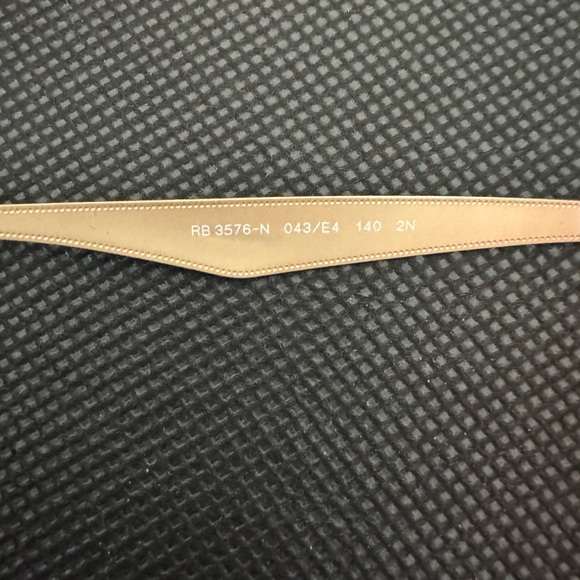 Ray-Ban Rose Gold Flash lens - Picture 3 of 4